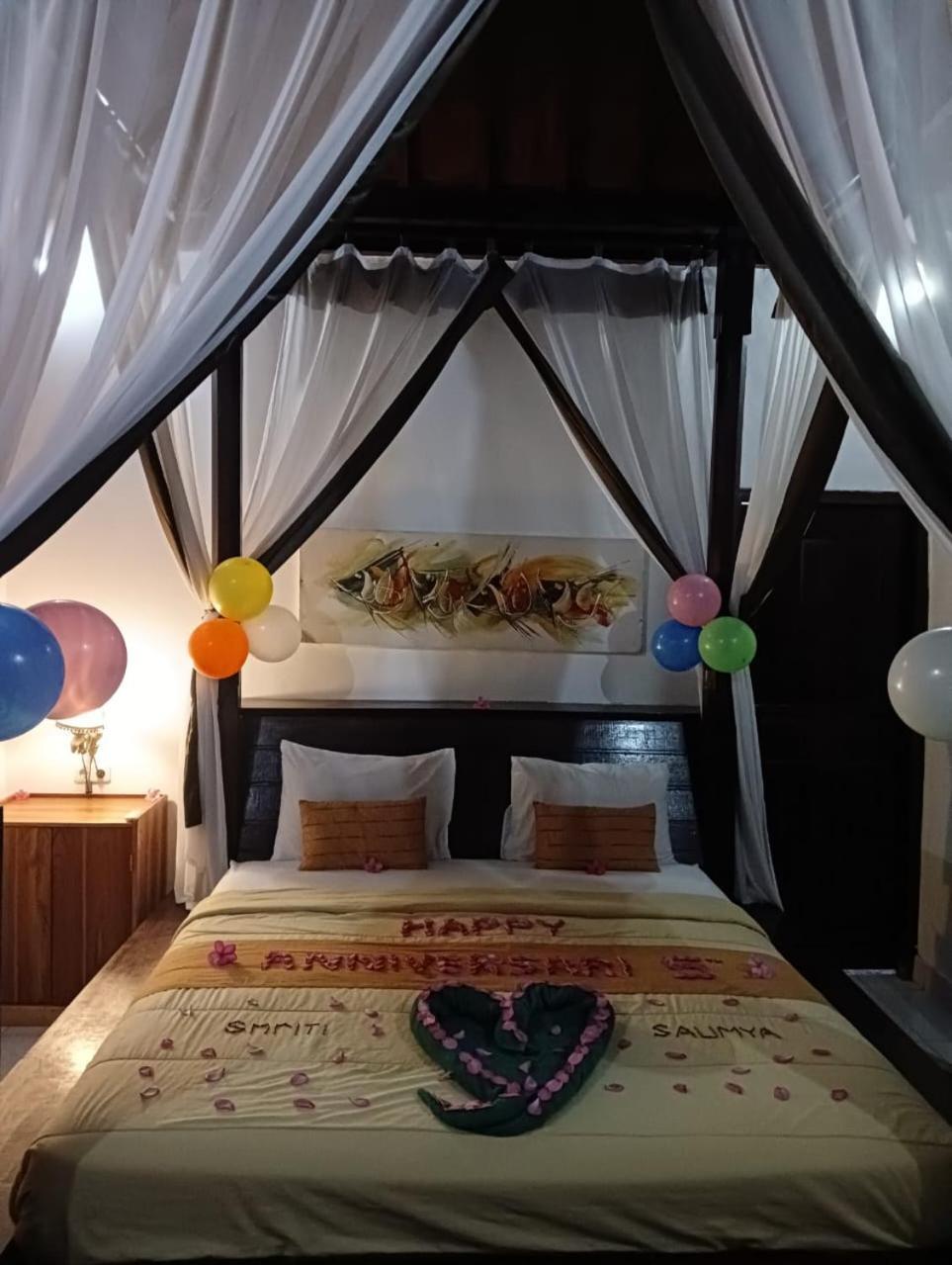 Banana Leaf Resort Gili Trawangan Exterior photo