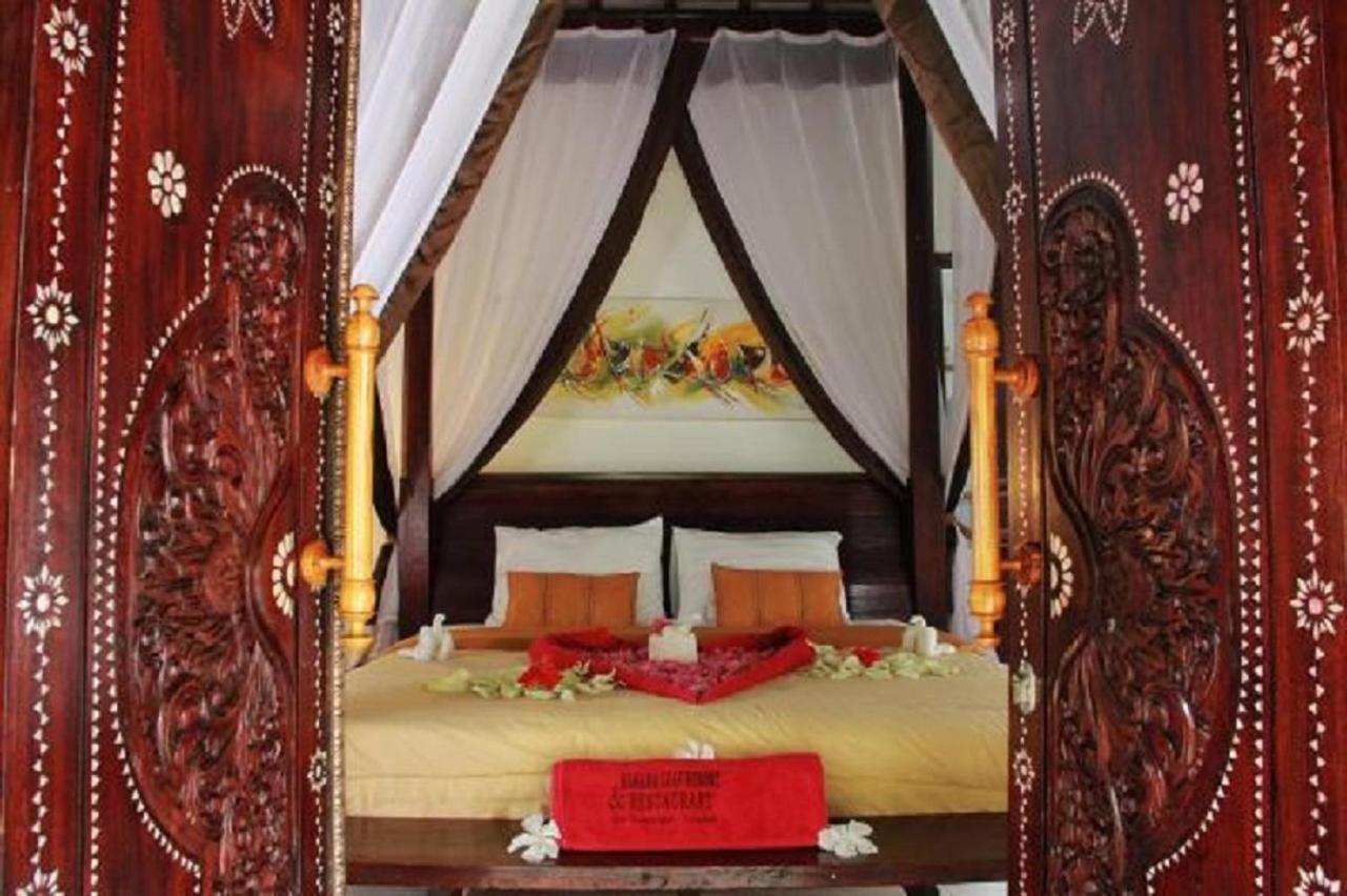 Banana Leaf Resort Gili Trawangan Exterior photo